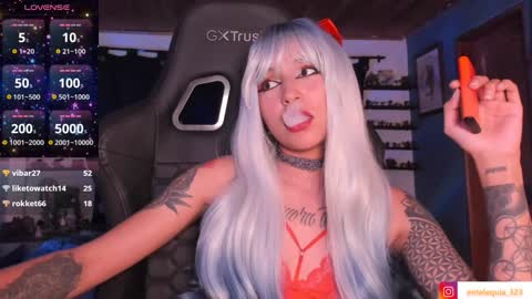 Snapshot of mavis_fuentes chatting on December 23, 4:01 am Hilary online show from December 23, 4:01 am