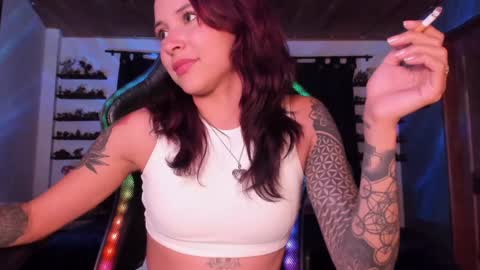 Snapshot of mavis_fuentes chatting on January 16, 1:58 am Hilary online show from January 16, 1:58 am