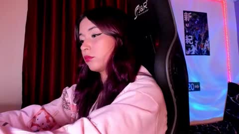 Snapshot of mavis_fuentes chatting on September 17, 3:30 am Hilary online show from September 17, 3:30 am