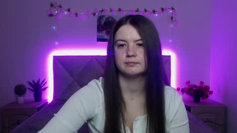 Snapshot of mavkacute chatting on April 23, 6:21 pm MavkaCute online show from April 23, 6:21 pm