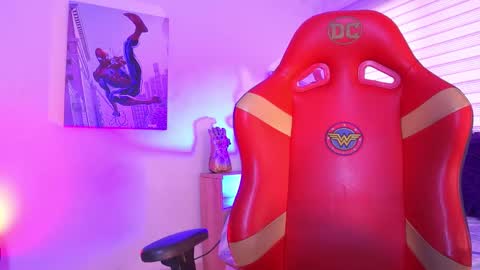 Snapshot of mavy_ chatting on February 23, 6:49 pm MAVY online show from February 23, 6:49 pm