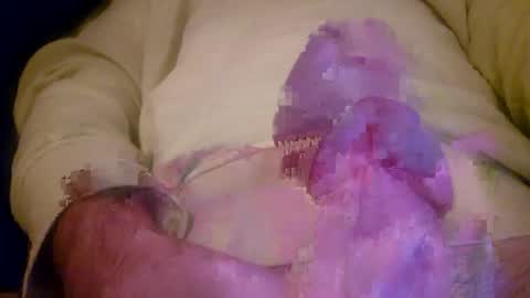 max_0737 online show from November 22, 12:04 pm