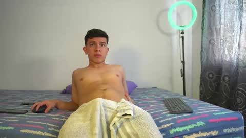 Max online show from November 26, 3:13 pm