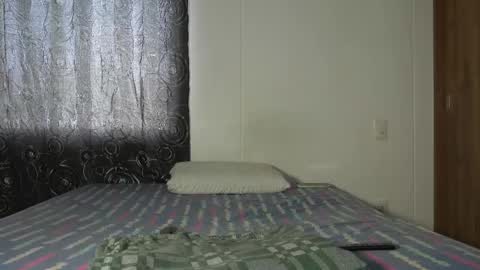 Max online show from January 11, 7:30 pm