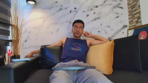 Max Hornye online show from March 26, 7:19 pm