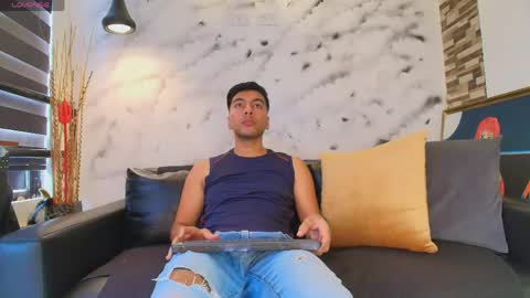 Max Hornye online show from April 13, 7:19 pm