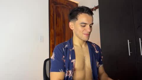 Max Lancaster online show from December 30, 11:38 pm