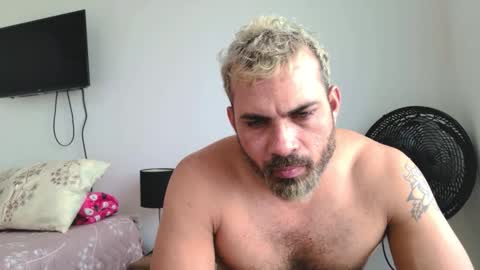 max_love25 online show from January 6, 8:23 pm