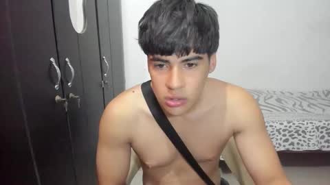 Max online show from March 11, 3:18 pm