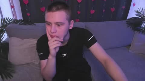 Max online show from March 3, 2:26 pm