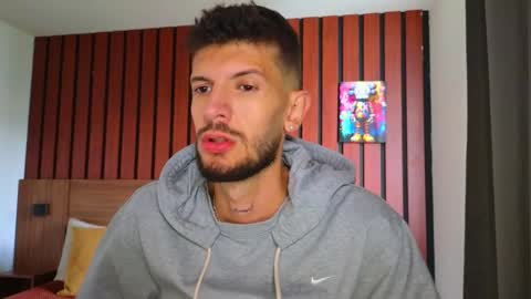 Max Taylor online show from February 10, 7:18 pm