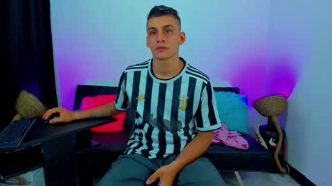 MAX     online show from November 29, 4:48 am