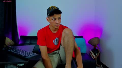 MAX     online show from January 9, 5:54 am