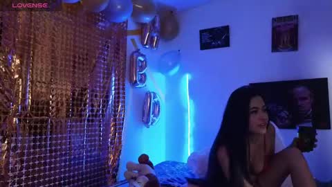 Snapshot of maxandalyn_ chatting on January 25, 11:11 pm Max Dalyn online show from January 25, 11:11 pm