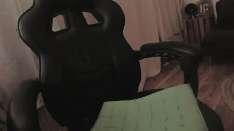 Snapshot of maxcamlove chatting on July 30, 3:05 am maxcamlove online show from July 30, 3:05 am