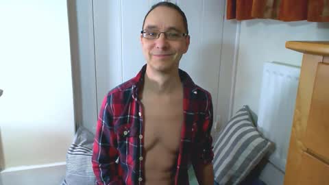 Max Davies online show from February 10, 10:52 am