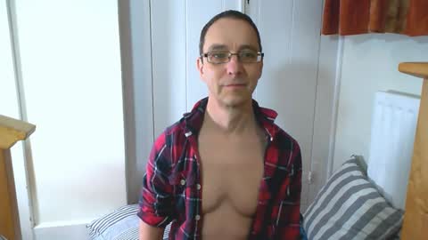 Max Davies online show from February 22, 6:06 pm