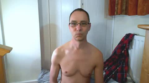 Max Davies online show from April 5, 4:59 pm