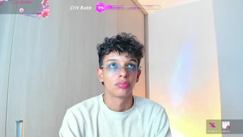 Snapshot of maxfrost1 chatting on May 16, 7:56 pm Max online show from May 16, 7:56 pm