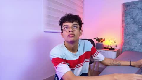 M A X F R O S T   online show from January 8, 7:16 pm