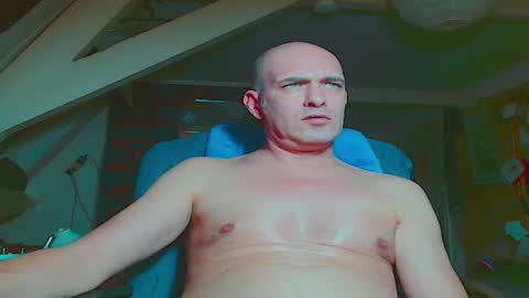 maxhardcore77 online show from December 5, 2:31 am