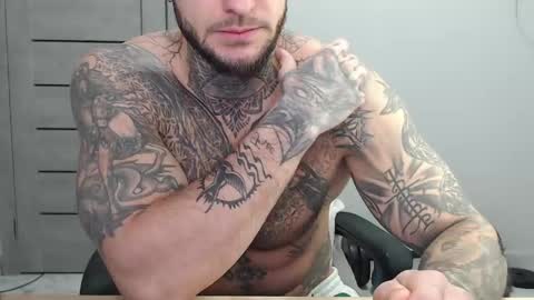 Snapshot of maxi_foxxx chatting on May 1, 6:07 am Maximus Fox online show from May 1, 6:07 am