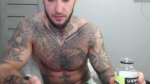 Snapshot of maxi_foxxx chatting on May 4, 8:32 am Maximus Fox online show from May 4, 8:32 am