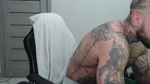 Snapshot of maxi_foxxx chatting on May 11, 7:47 am Maximus Fox online show from May 11, 7:47 am
