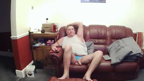 MAX online show from January 5, 11:08 pm