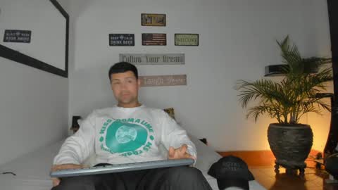 MAXI      online show from April 9, 10:37 pm