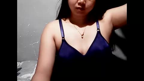 Snapshot of maxiesweet chatting on May 4, 5:42 pm maxiesweet online show from May 4, 5:42 pm