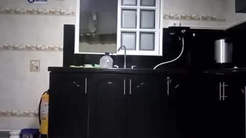 maxim online show from November 30, 5:00 am