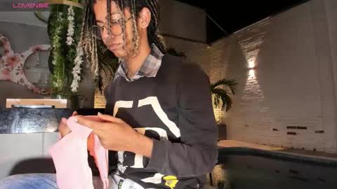 maxim online show from December 19, 3:35 am