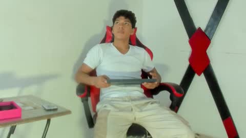 Maximiliano online show from March 17, 7:39 pm