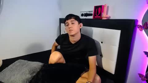 -- maximo and isa -- online show from October 5, 1:48 am