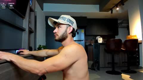 maximo_and_marcelo online show from October 30, 11:00 am