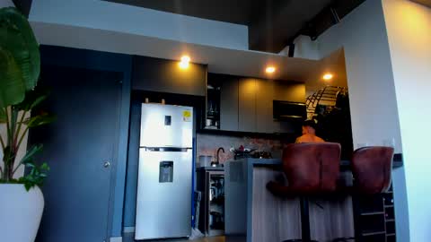 maximo_and_marcelo online show from April 15, 10:43 pm