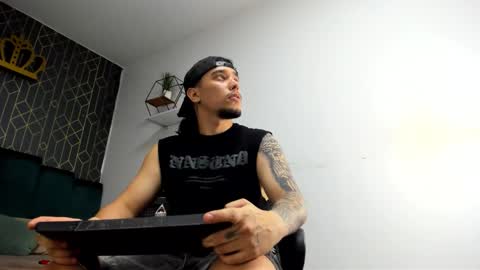 maximo_lane online show from March 2, 11:44 pm