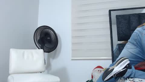 Maximo Sebastian online show from December 25, 12:16 am