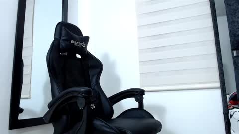 Maximo Sebastian online show from March 10, 8:26 am