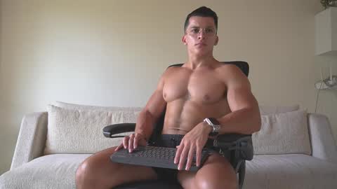 Sebastian online show from September 16, 6:09 pm