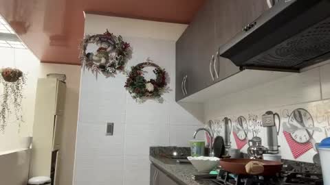 Sebastian online show from November 6, 7:15 pm