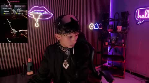 MAXIMO online show from April 13, 3:45 am