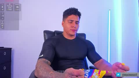 Maximoscott online show from February 16, 7:27 pm