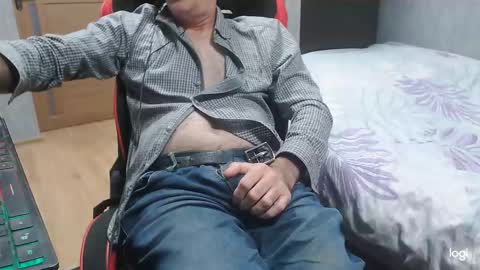 maximus3334 online show from October 2, 11:06 am