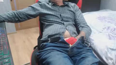 maximus3334 online show from October 15, 11:32 am