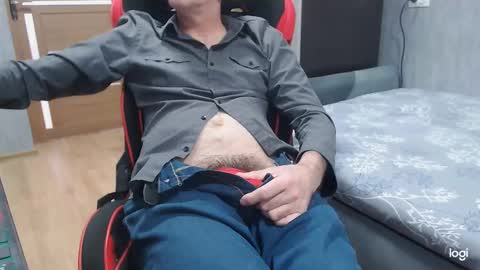 maximus3334 online show from March 7, 10:45 am