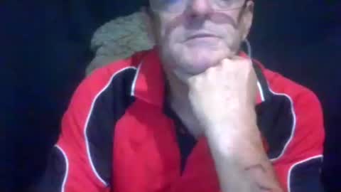 Snapshot of maximus_oreally chatting on January 11, 9:36 am Max online show from January 11, 9:36 am