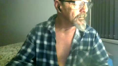 Max online show from June 18, 1:37 pm