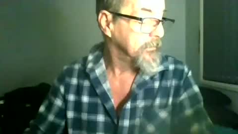 Max online show from July 8, 4:11 pm